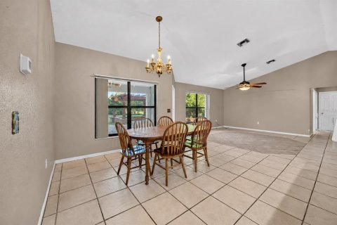 Villa ou maison à vendre à Ocala, Floride: 3 chambres, 170.2 m2 № 2416468 - photo 17