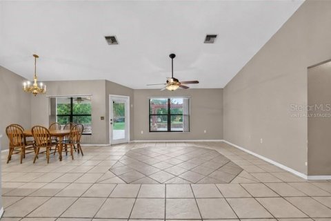 Villa ou maison à vendre à Ocala, Floride: 3 chambres, 170.2 m2 № 2416468 - photo 14