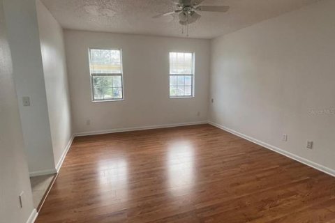 Villa ou maison à louer à Tampa, Floride: 3 chambres, 154.22 m2 № 1844434 - photo 3