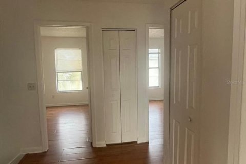 Villa ou maison à louer à Tampa, Floride: 3 chambres, 154.22 m2 № 1844434 - photo 2