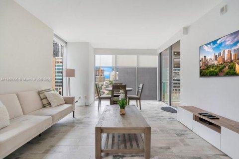 Condo in Miami, Florida, 1 bedroom  № 1855017 - photo 21