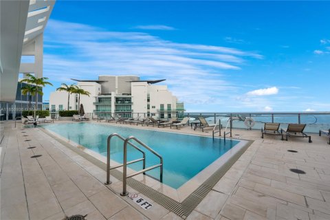 Condo in Miami, Florida, 1 bedroom  № 1855017 - photo 10