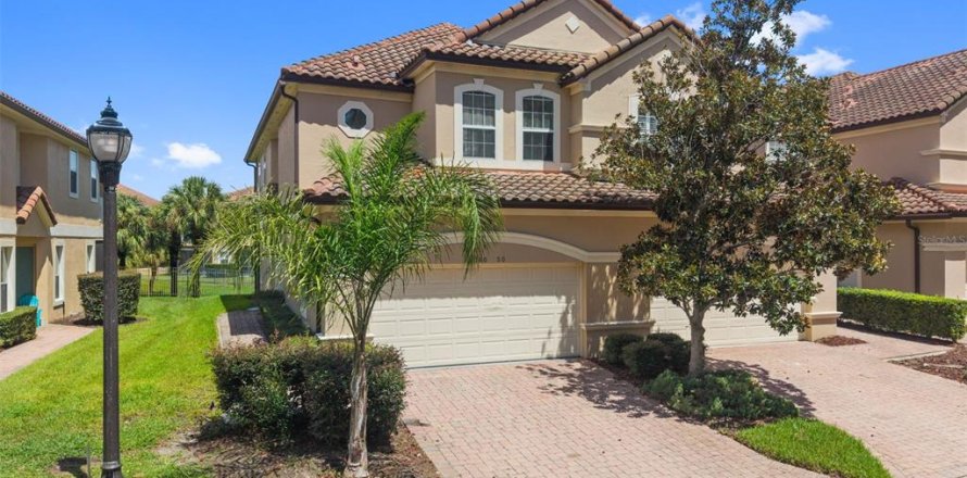 Townhouse in Orlando, Florida 3 bedrooms, 252.51 sq.m. № 2354858