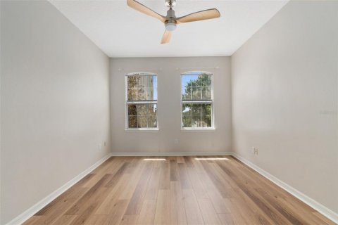 Townhouse in Orlando, Florida 3 bedrooms, 252.51 sq.m. № 2354858 - photo 20