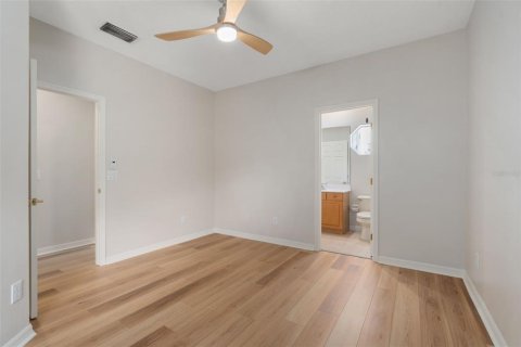 Townhouse in Orlando, Florida 3 bedrooms, 252.51 sq.m. № 2354858 - photo 24