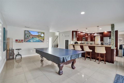 House in Davie, Florida 4 bedrooms, 225.01 sq.m. № 2043338 - photo 21