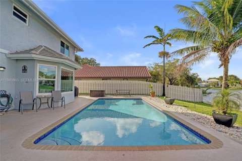 House in Davie, Florida 4 bedrooms, 225.01 sq.m. № 2043338 - photo 3