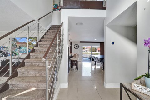 House in Davie, Florida 4 bedrooms, 225.01 sq.m. № 2043338 - photo 8