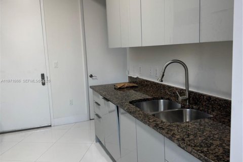 Condominio en alquiler en Sunny Isles Beach, Florida, 2 dormitorios, 133.31 m2 № 2033634 - foto 7