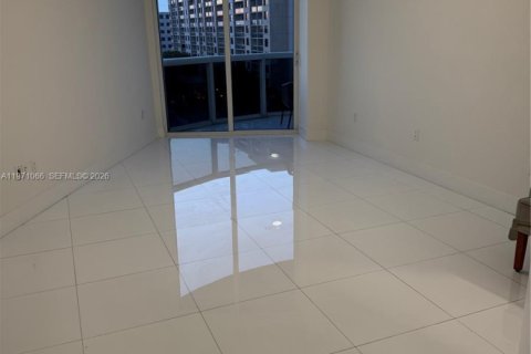 Condominio en alquiler en Sunny Isles Beach, Florida, 2 dormitorios, 133.31 m2 № 2033634 - foto 17