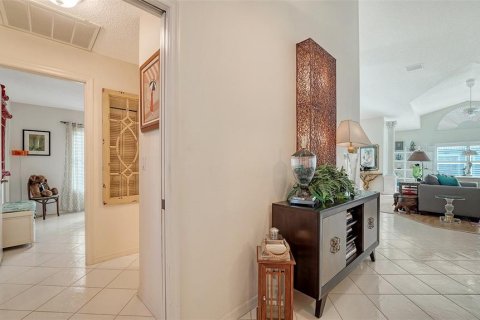 Condo in Sarasota, Florida, 3 bedrooms  № 1900656 - photo 5