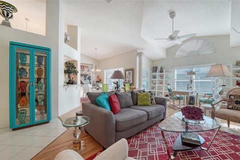 Condo in Sarasota, Florida, 3 bedrooms  № 1900656 - photo 3