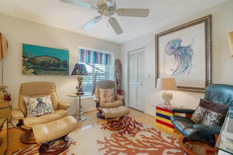 Condo in Sarasota, Florida, 3 bedrooms  № 1900656 - photo 22
