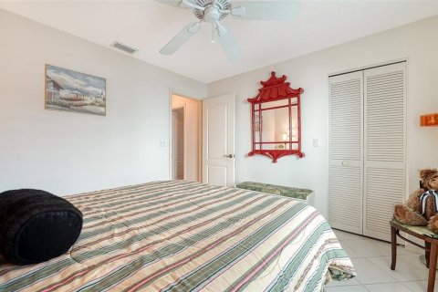 Condo in Sarasota, Florida, 3 bedrooms  № 1900656 - photo 19