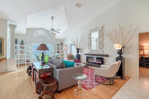 Condo in Sarasota, Florida, 3 bedrooms  № 1900656 - photo 2