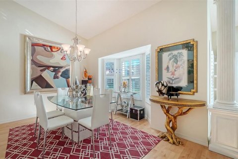 Condo in Sarasota, Florida, 3 bedrooms  № 1900656 - photo 7