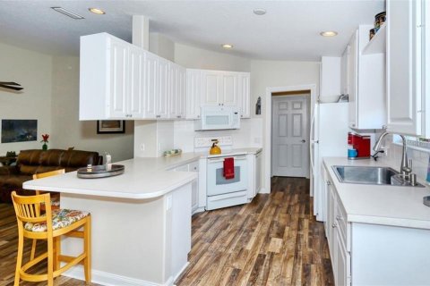 Casa en alquiler en Sarasota, Florida, 2 dormitorios, 142.51 m2 № 1851642 - foto 6