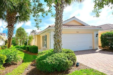 Casa en alquiler en Sarasota, Florida, 2 dormitorios, 142.51 m2 № 1851642 - foto 1