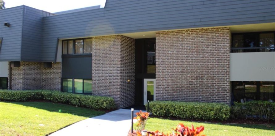 Condominio en Palm Harbor, Florida, 1 dormitorio № 2221668