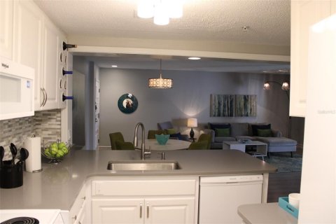 Condominio en venta en Palm Harbor, Florida, 1 dormitorio, 76.64 m2 № 2221668 - foto 27