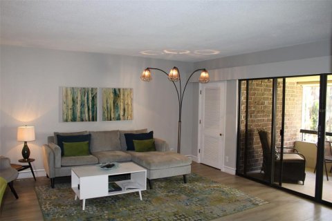 Condominio en venta en Palm Harbor, Florida, 1 dormitorio, 76.64 m2 № 2221668 - foto 3