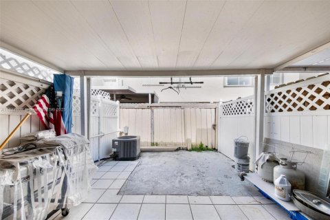 Condominio en venta en Miami, Florida, 2 dormitorios, 104.98 m2 № 1823855 - foto 13