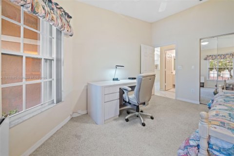 House in Tamarac, Florida 2 bedrooms, 144 sq.m. № 1924361 - photo 18