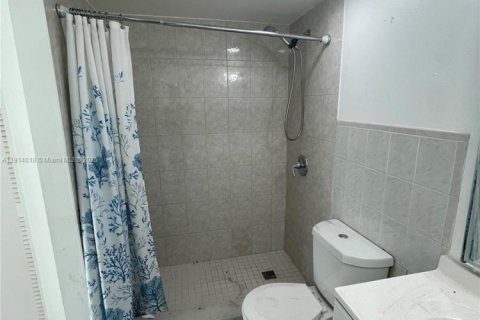 Купить кондоминиум в Майами, Флорида 2 спальни, 73.3м2, № 2037688 - фото 10