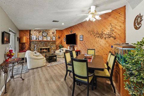 Casa en venta en Palm Harbor, Florida, 4 dormitorios, 259.66 m2 № 2298149 - foto 9