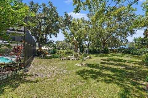 Casa en venta en Palm Harbor, Florida, 4 dormitorios, 259.66 m2 № 2298149 - foto 20
