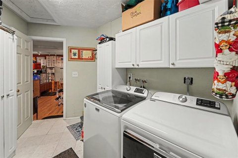 Casa en venta en Palm Harbor, Florida, 4 dormitorios, 259.66 m2 № 2298149 - foto 19