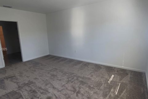 Снять в аренду виллу или дом в Дэвенпорт, Флорида 4 спальни, № 1990381 - фото 9