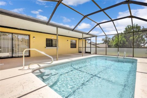 House in Spring Hill, Florida 3 bedrooms, 140.38 sq.m. № 1857705 - photo 18
