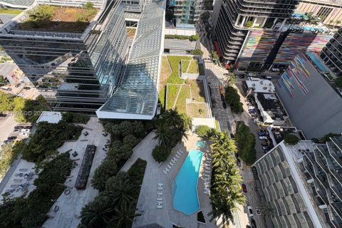 Condominio en alquiler en Miami, Florida, 2 dormitorios, 119.01 m2 № 2274654 - foto 16