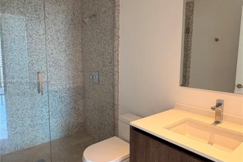Condominio en alquiler en Miami, Florida, 2 dormitorios, 119.01 m2 № 2274654 - foto 12