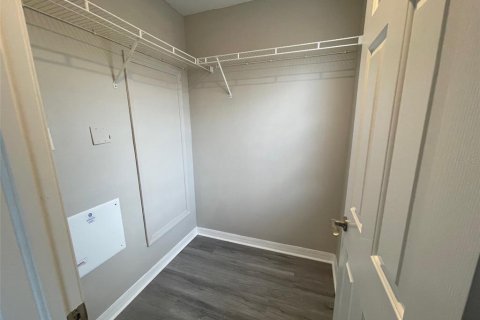 Adosado en alquiler en Seffner, Florida, 2 dormitorios, 105.91 m2 № 1903275 - foto 17