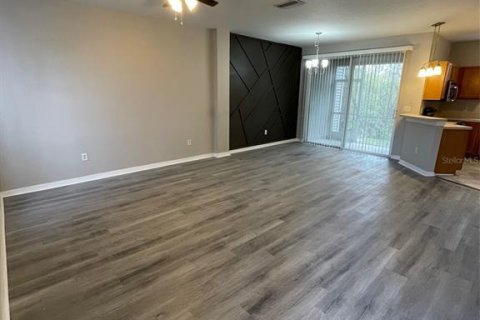 Adosado en alquiler en Seffner, Florida, 2 dormitorios, 105.91 m2 № 1903275 - foto 3