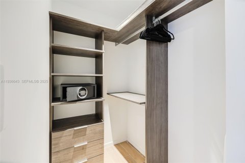 Купить кондоминиум в Майами, Флорида 4 спальни, № 1994614 - фото 21