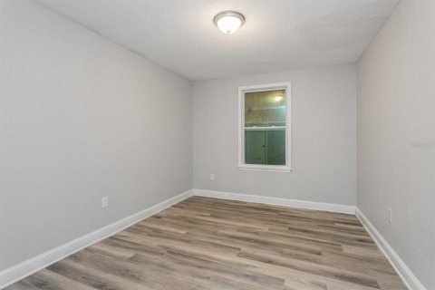House in Orlando, Florida 4 bedrooms, 94.02 sq.m. № 1639931 - photo 8