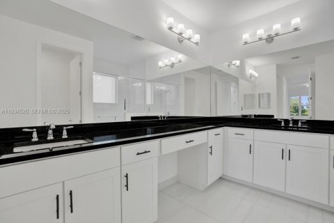 House in Loxahatchee Groves, Florida 3 bedrooms, 173.63 sq.m. № 1993300 - photo 5