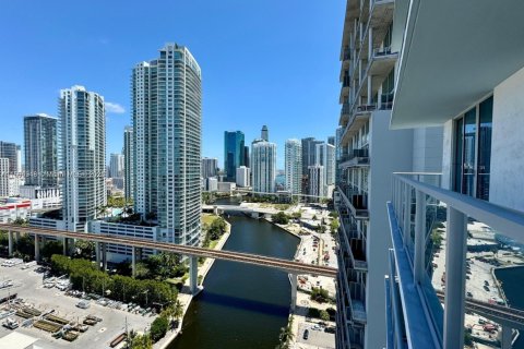 Condo in Miami, Florida, 3 bedrooms  № 1947273 - photo 20