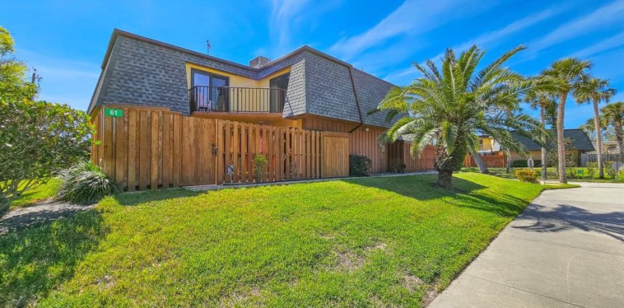 Townhouse in New Smyrna Beach, Florida 2 bedrooms, 123.37 sq.m. № 1529177