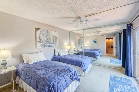 Townhouse in New Smyrna Beach, Florida 2 bedrooms, 123.37 sq.m. № 1529177 - photo 23