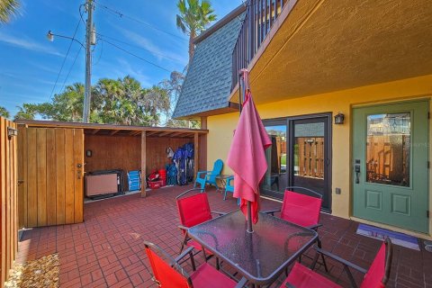 Townhouse in New Smyrna Beach, Florida 2 bedrooms, 123.37 sq.m. № 1529177 - photo 11