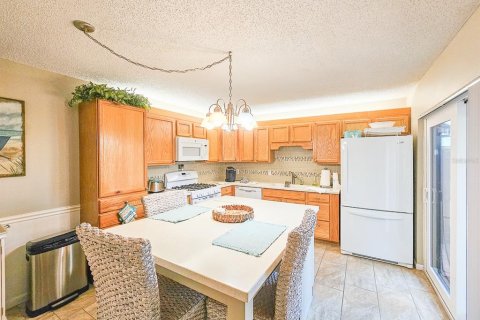 Townhouse in New Smyrna Beach, Florida 2 bedrooms, 123.37 sq.m. № 1529177 - photo 5