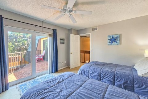 Townhouse in New Smyrna Beach, Florida 2 bedrooms, 123.37 sq.m. № 1529177 - photo 24