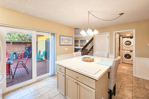 Townhouse in New Smyrna Beach, Florida 2 bedrooms, 123.37 sq.m. № 1529177 - photo 9