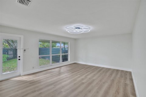 Villa ou maison à louer à Wilton Manors, Floride: 1 chambre, 69.68 m2 № 2400703 - photo 6