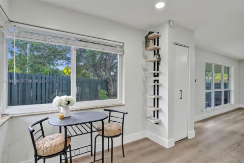 Villa ou maison à louer à Wilton Manors, Floride: 1 chambre, 69.68 m2 № 2400703 - photo 16
