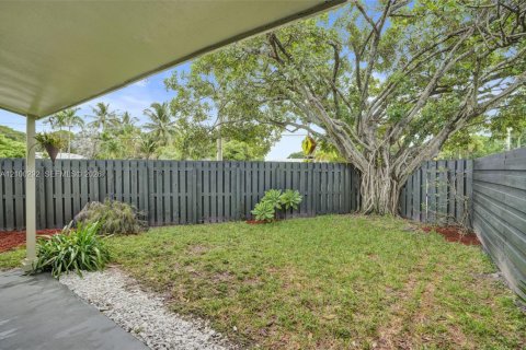 Villa ou maison à louer à Wilton Manors, Floride: 1 chambre, 69.68 m2 № 2400703 - photo 19